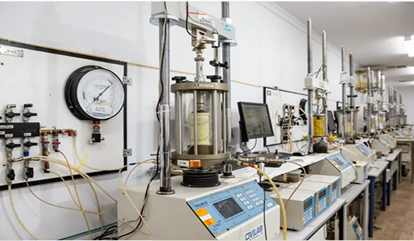     آزمایشگاه  بتن مقاوم در برابر محلول های قلیایی